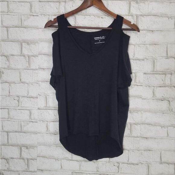 Express open shoulder off shoulder tee - Picture 1 of 13